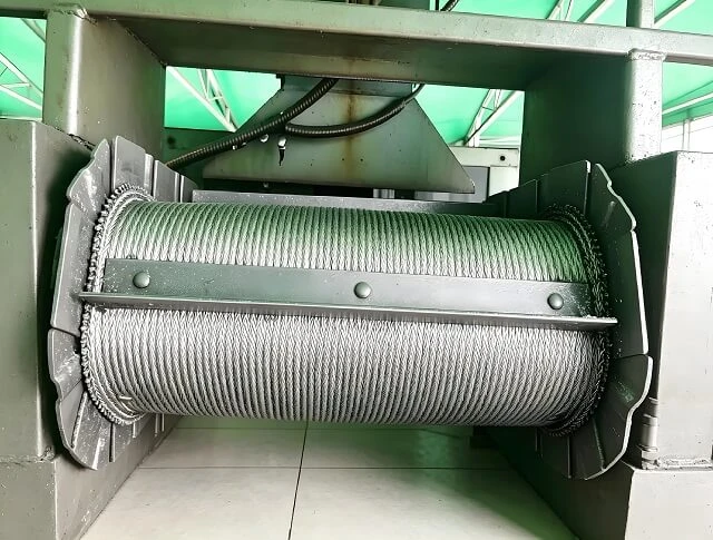 Высокотемпературный сетчатый пояс с защитой от протечек SUS310S в елочку для спекания в порошковой м
